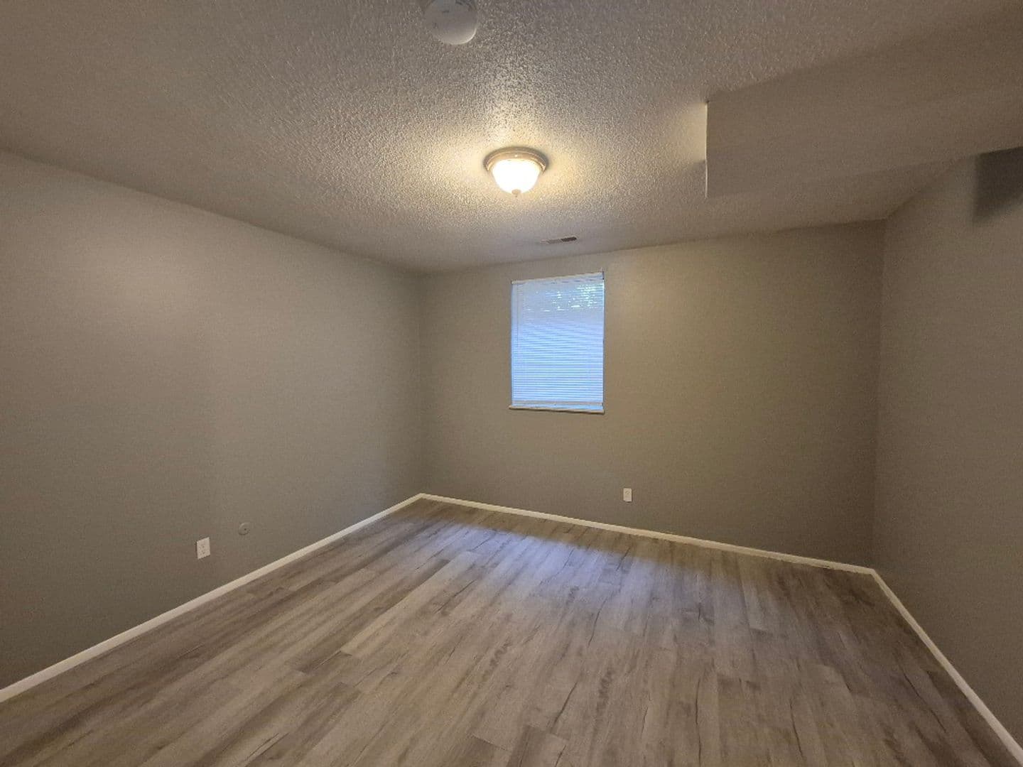 Coventry Park KC Apartments LLC - Condos 4 of 8