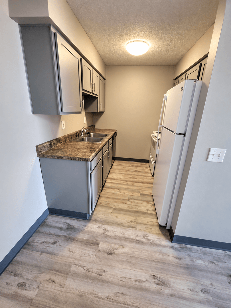 Belmont Park Apts LLC 10 of 10
