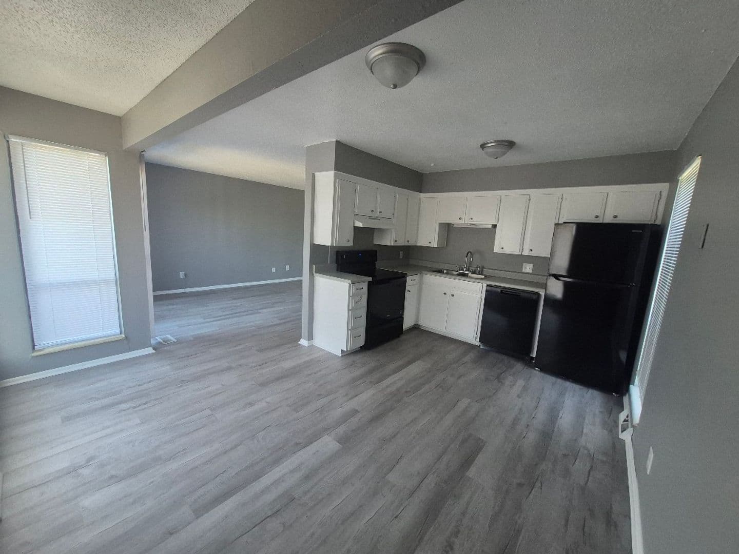 Coventry Park KC Apartments LLC - Condos 2 of 14