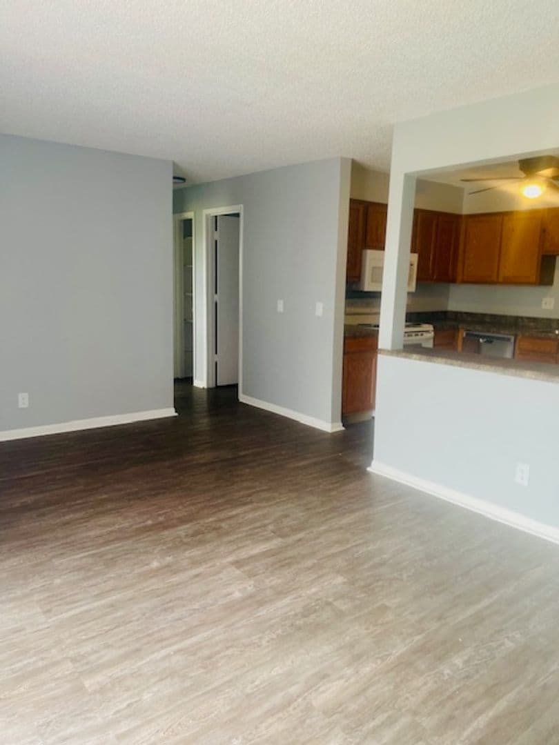 Belmont Park Apts LLC 4 of 11