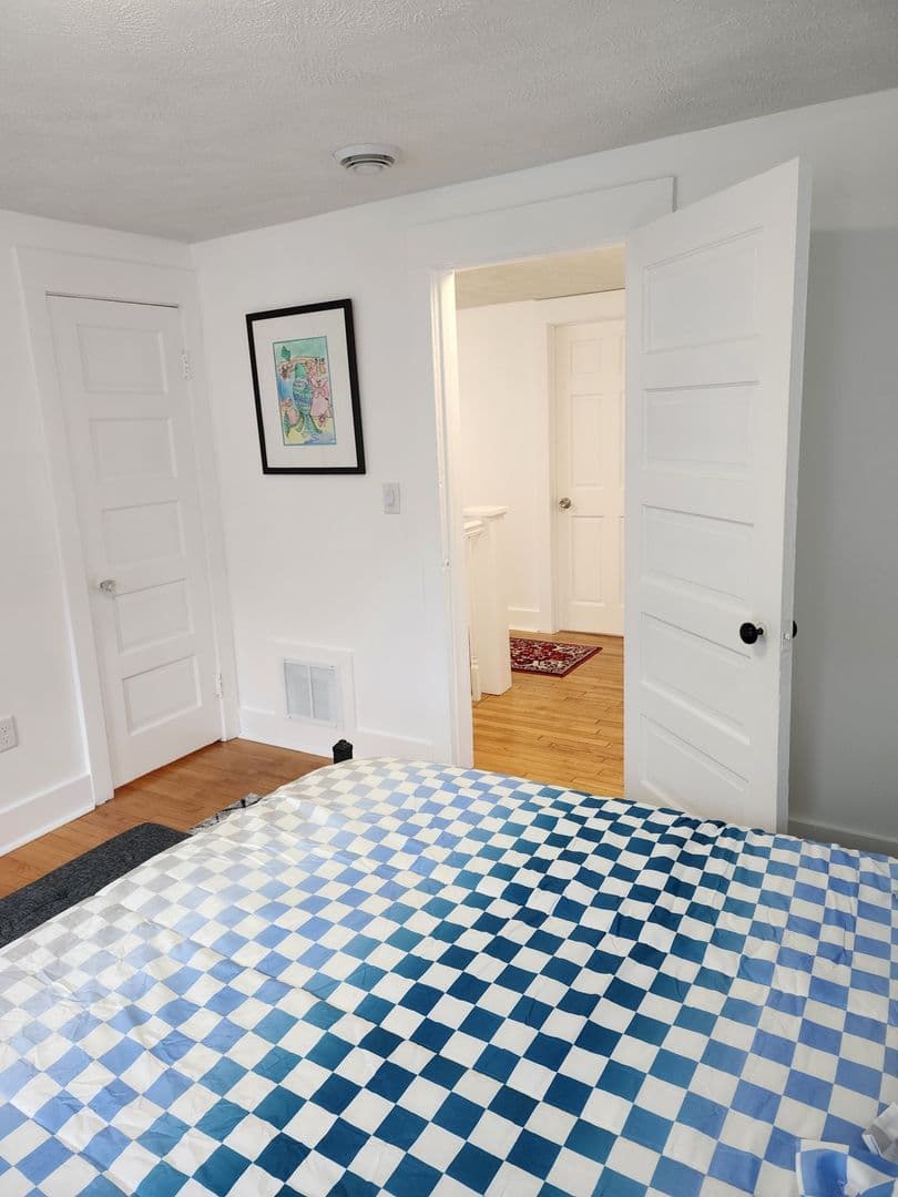 256 Dickinson St SW 17 of 20