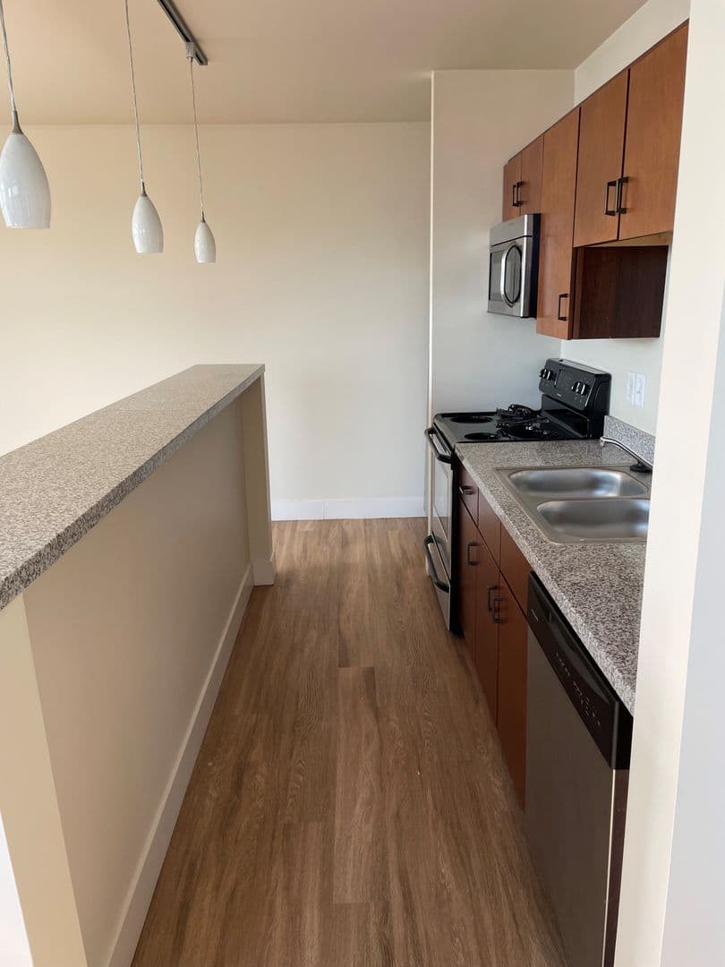 333 Penn Apartments 4 of 9