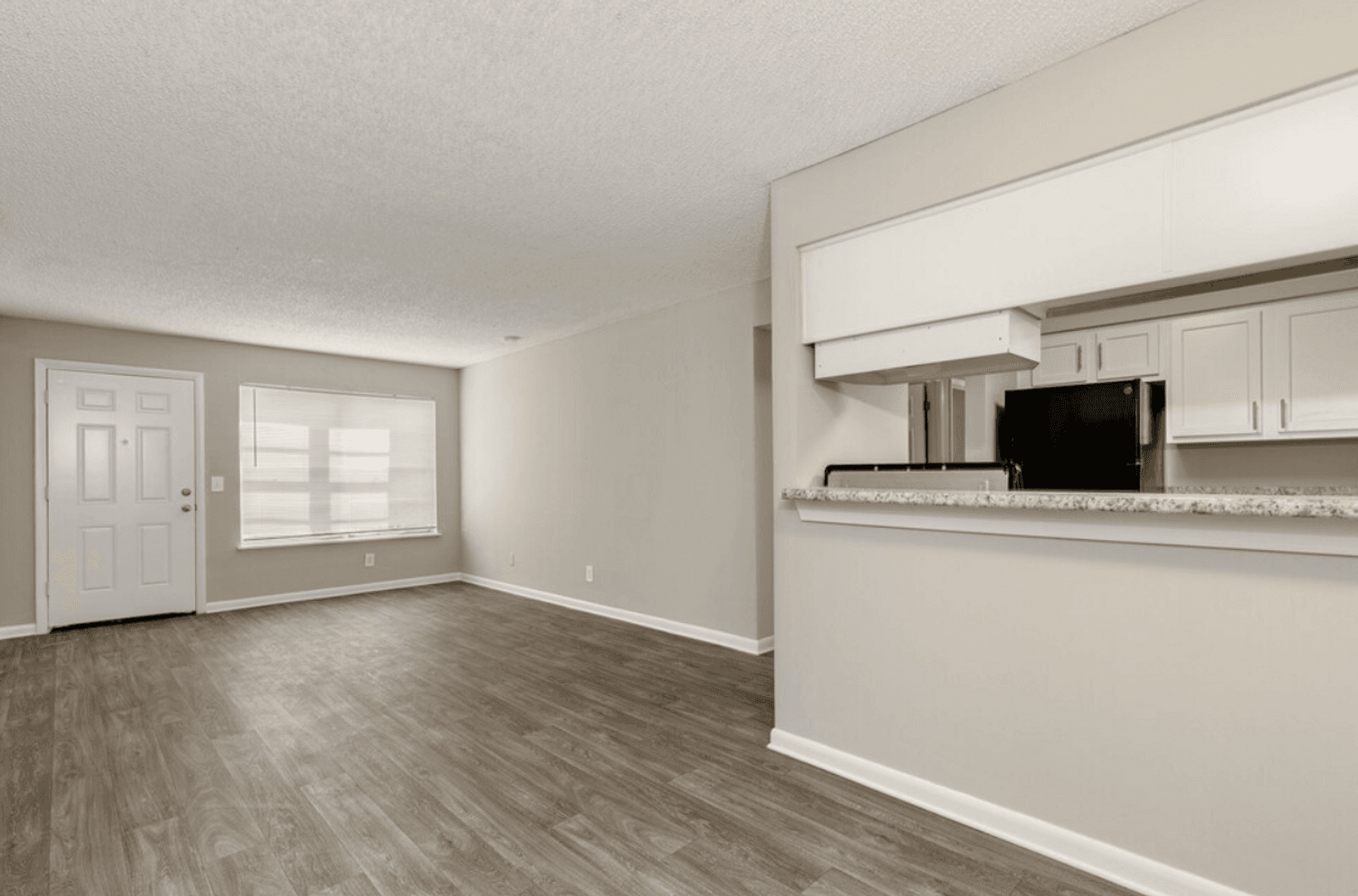 Volare Apartments 4 of 6