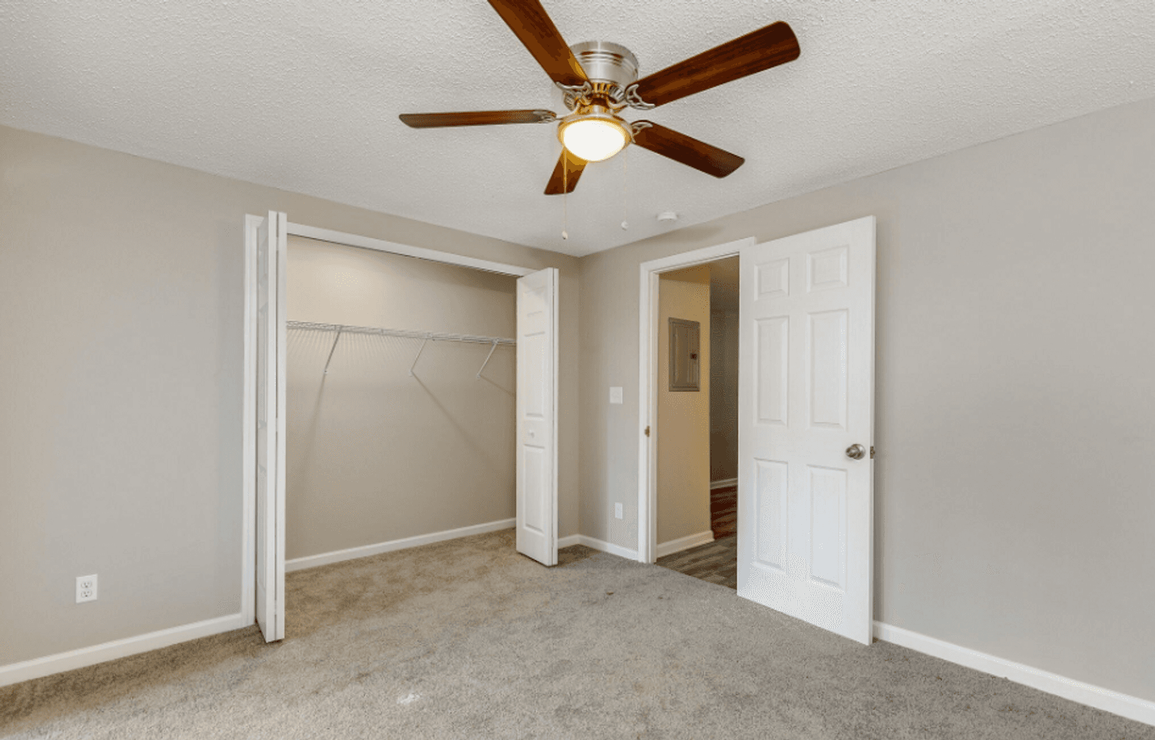 4806 Villas on the Hill 19 of 20
