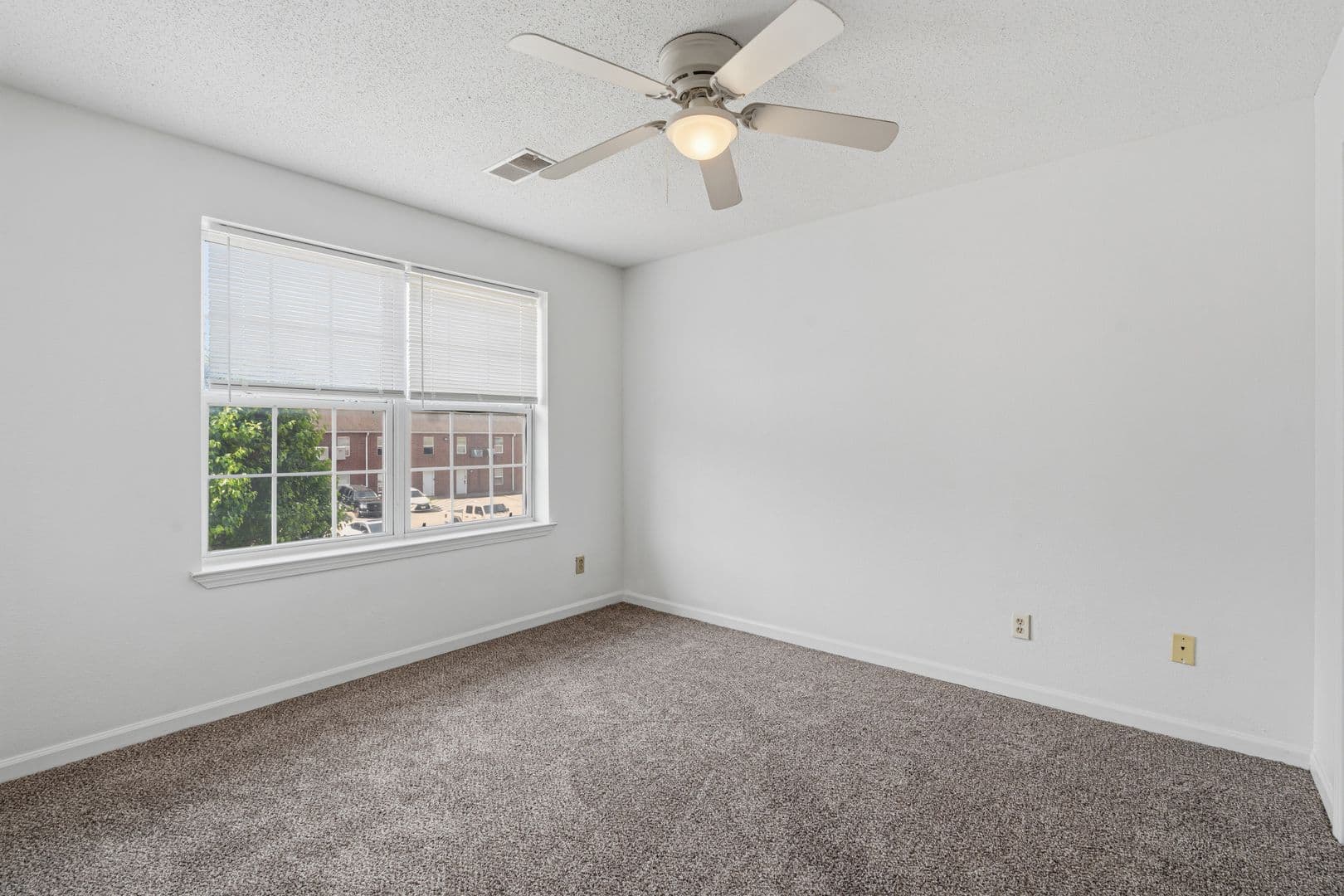Furnished Studio Apartment - Heart of Warrensburg 9 of 22