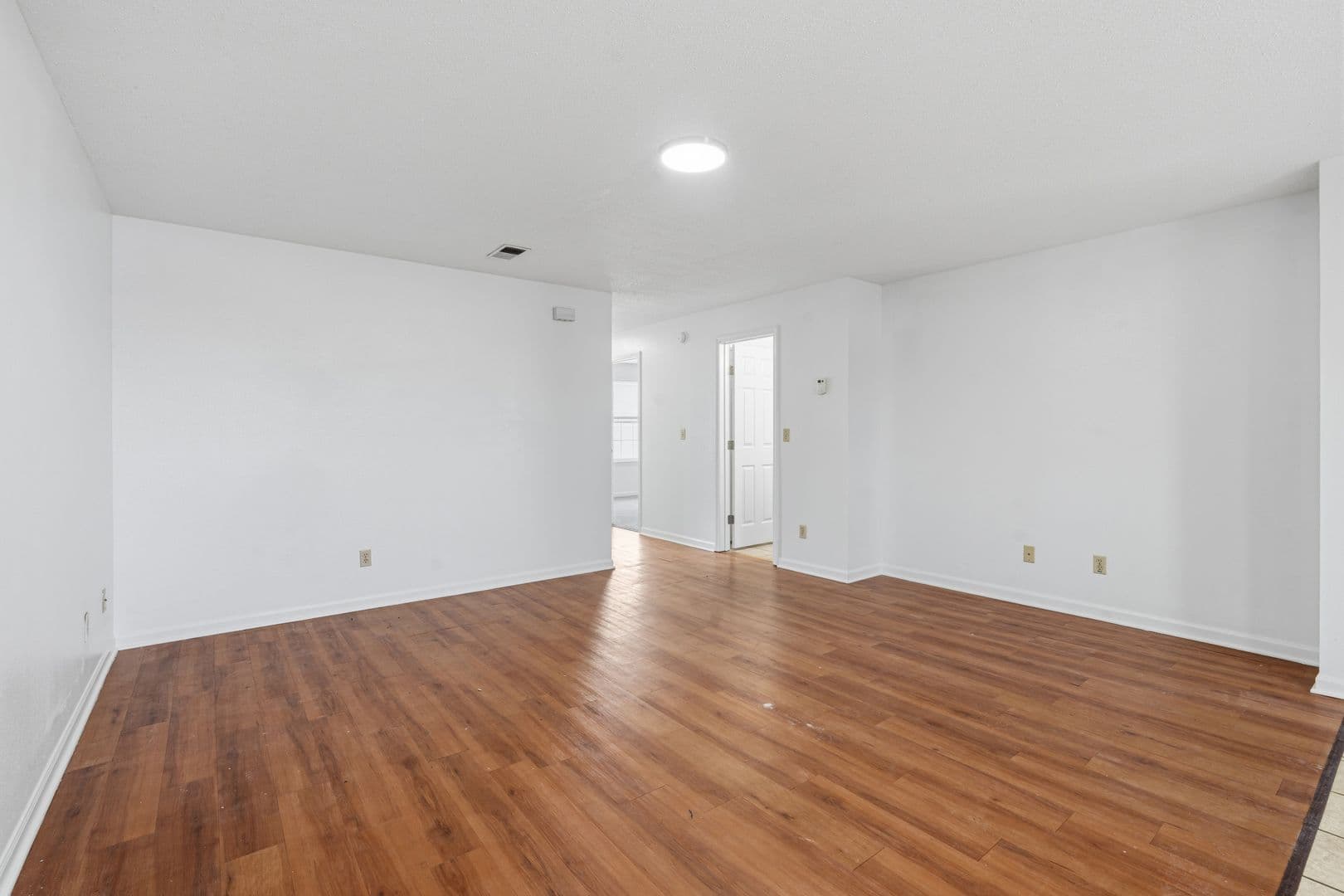 Furnished Studio Apartment - Heart of Warrensburg 13 of 22