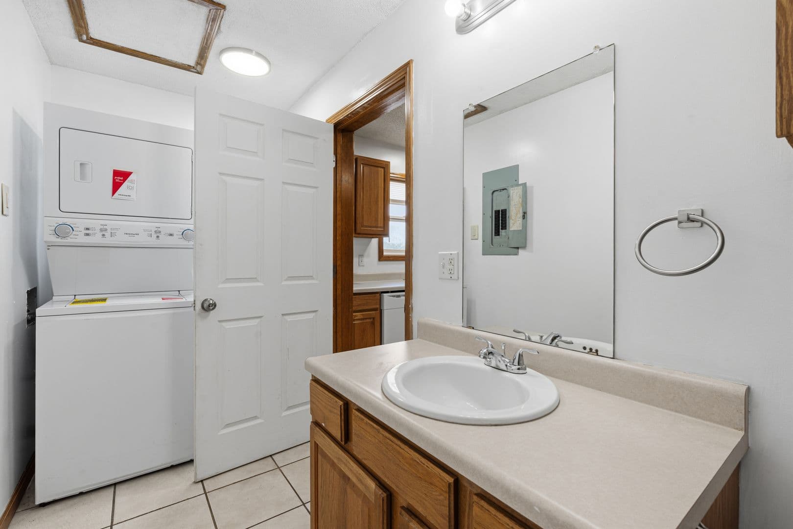 Furnished Studio Apartment - Heart of Warrensburg 13 of 13