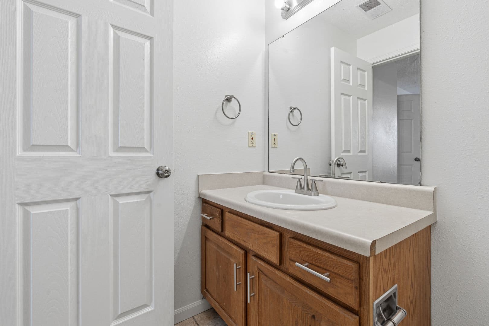 Furnished Studio Apartment - Heart of Warrensburg 21 of 22