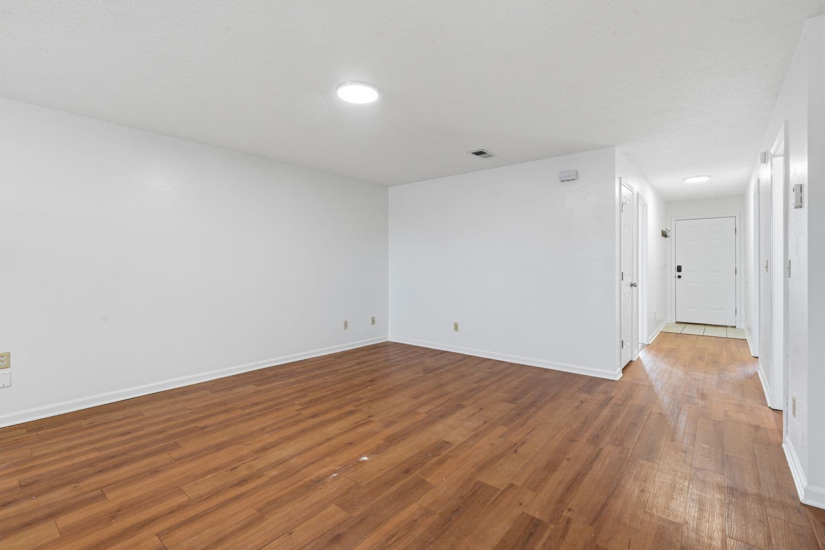 Furnished Studio Apartment - Heart of Warrensburg 14 of 22