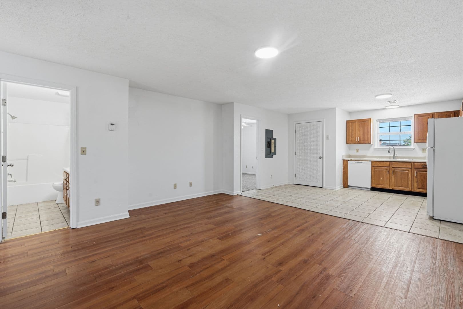 Furnished Studio Apartment - Heart of Warrensburg 12 of 22