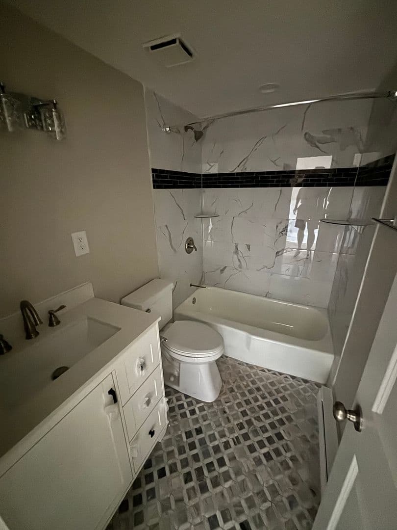 Atbridge Townhomes 6 of 8