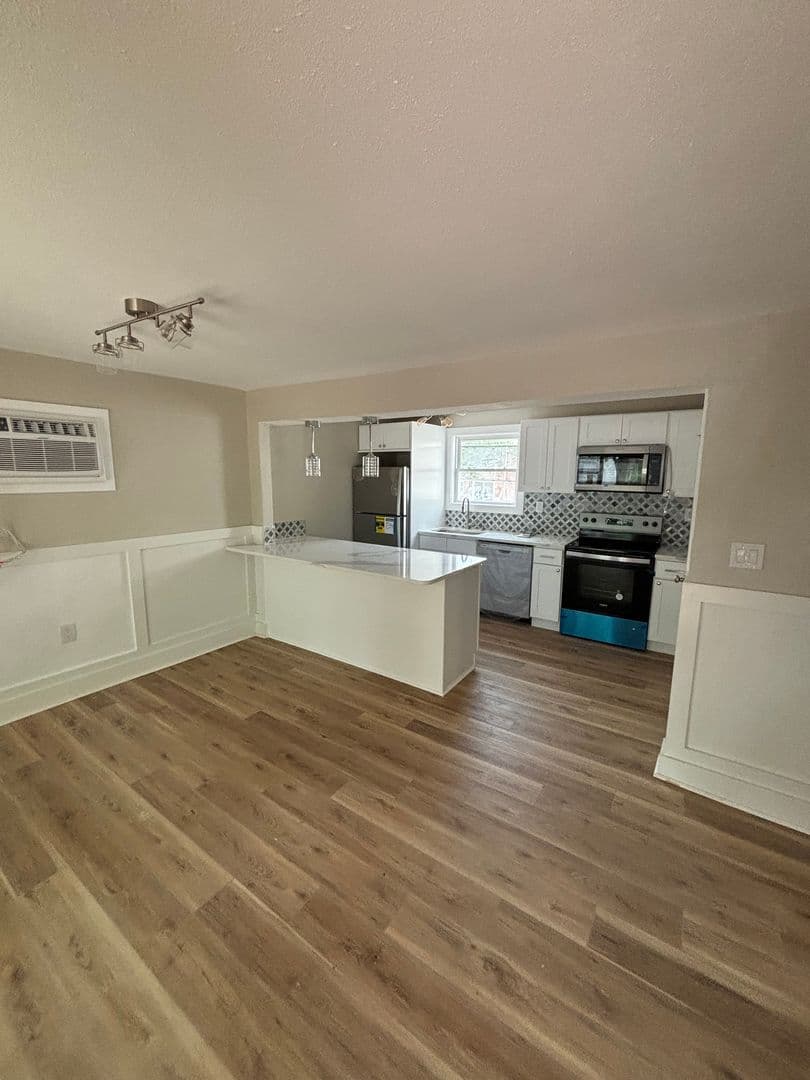 Atbridge Townhomes 1 of 8