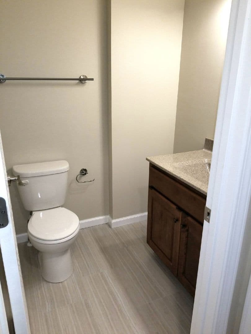 Brentwood Townhomes 6 of 12