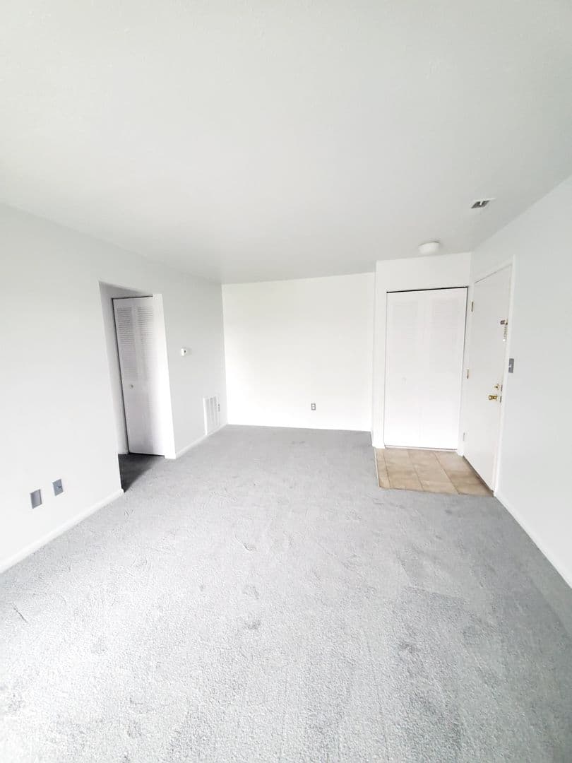 Sugarbush Apts 2 of 14