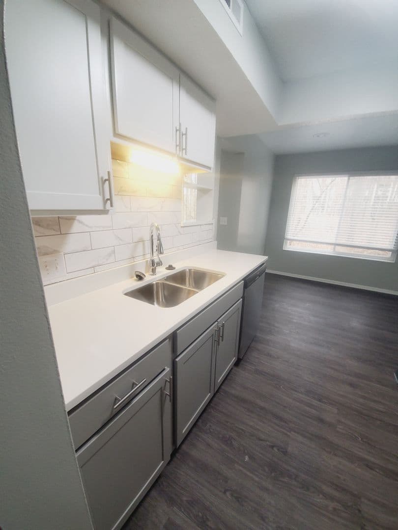 Sugarbush Apts 6 of 19