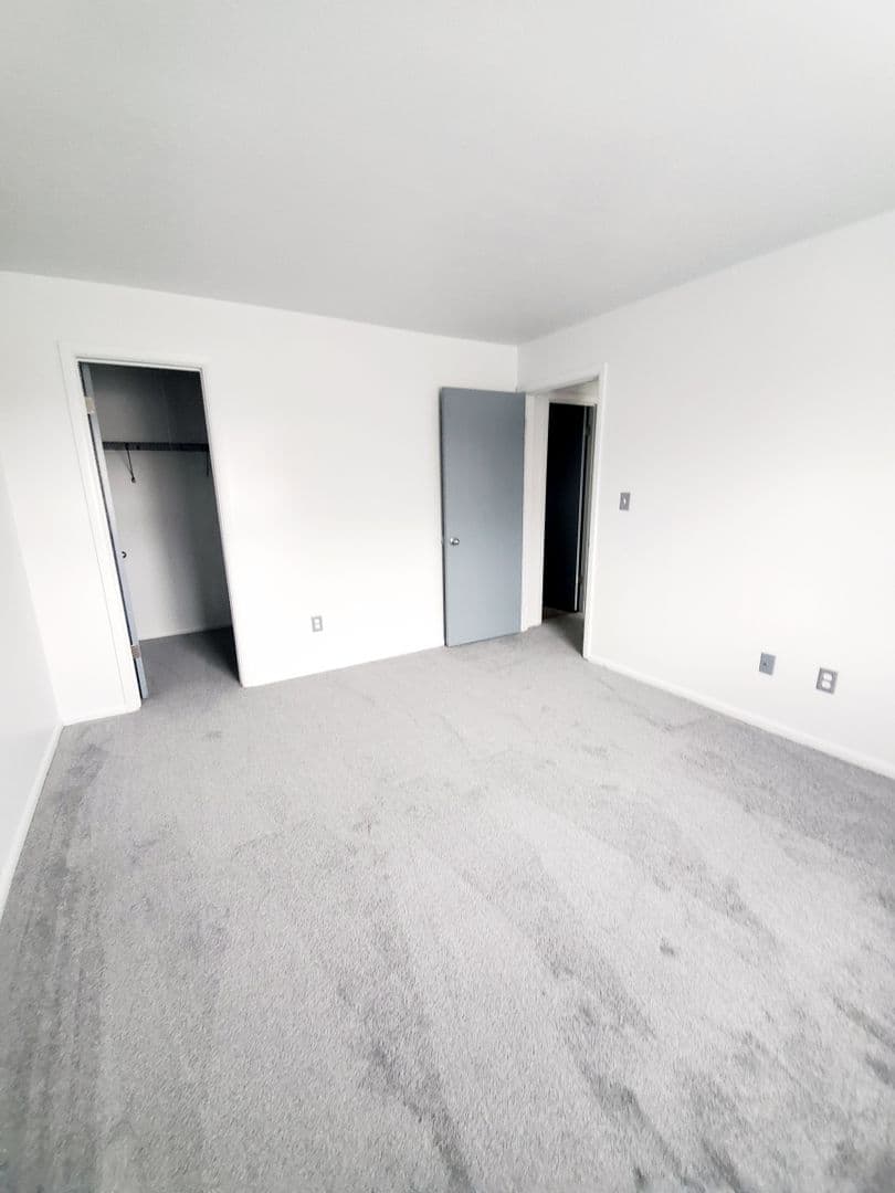 Sugarbush Apts 6 of 14