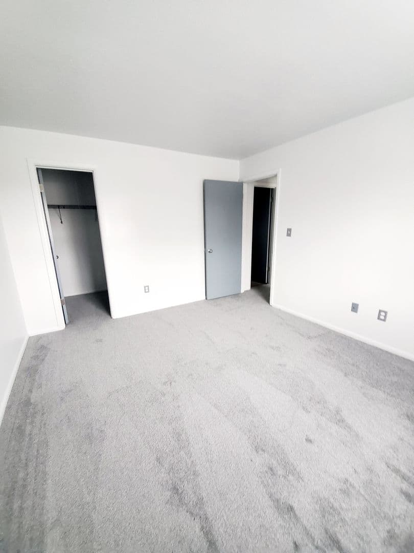 Sugarbush Apts 7 of 14