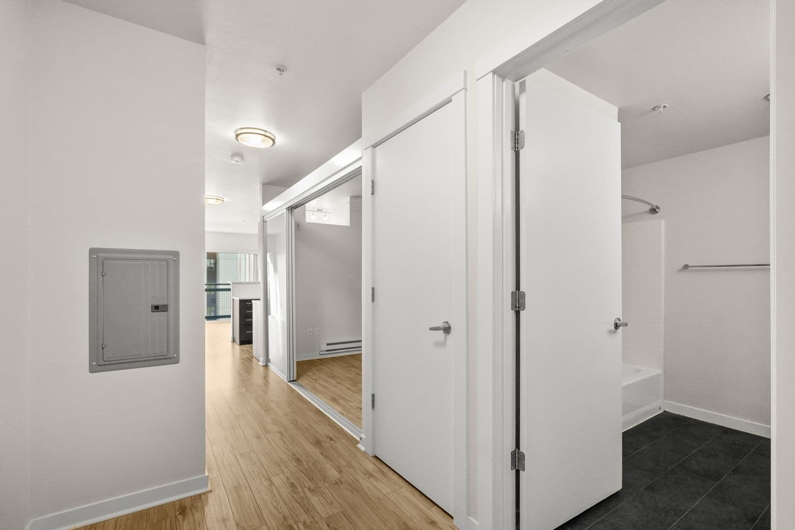 CONT Contour Apartments 6 of 18