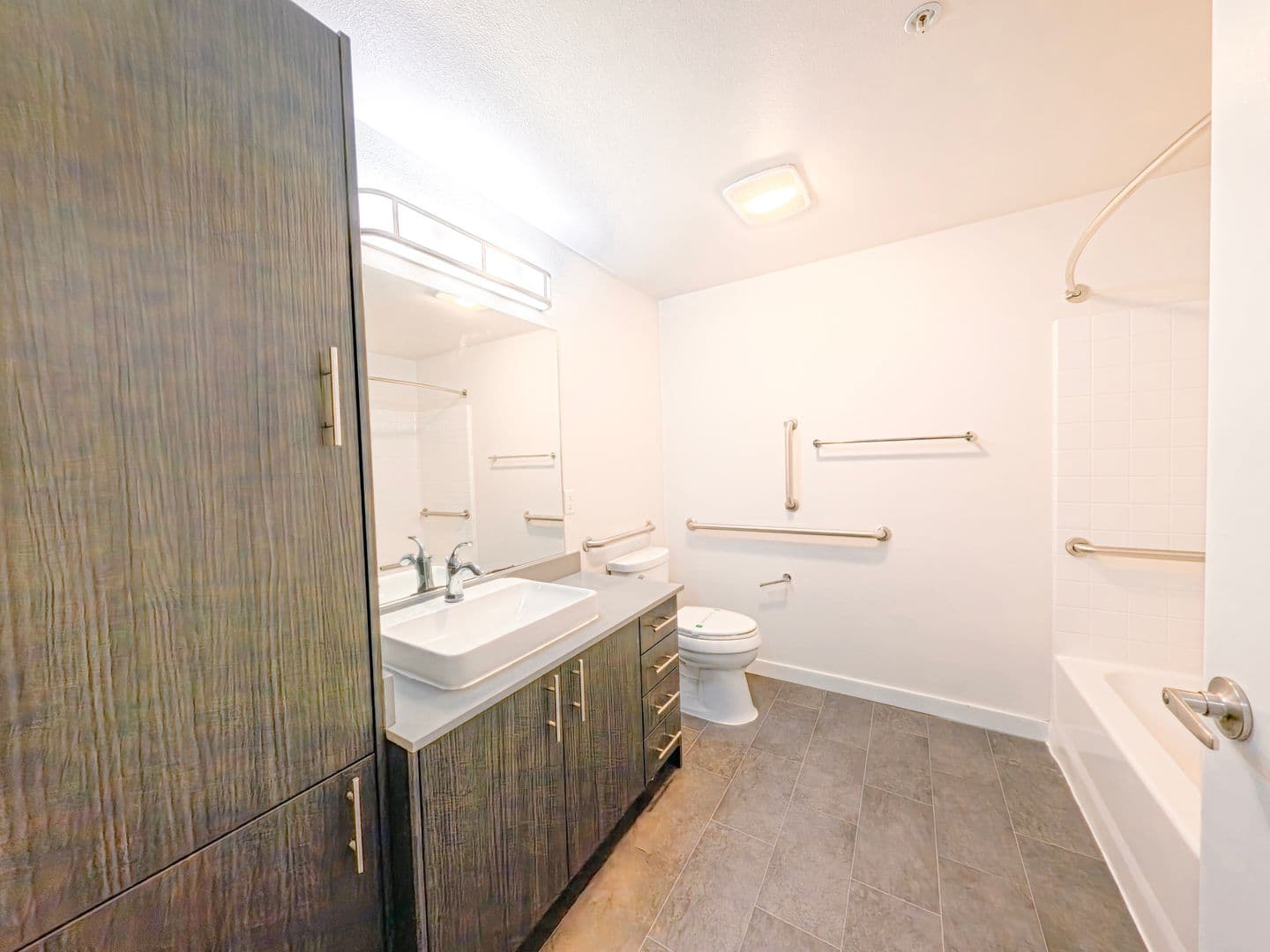 CONT Contour Apartments 43 of 60