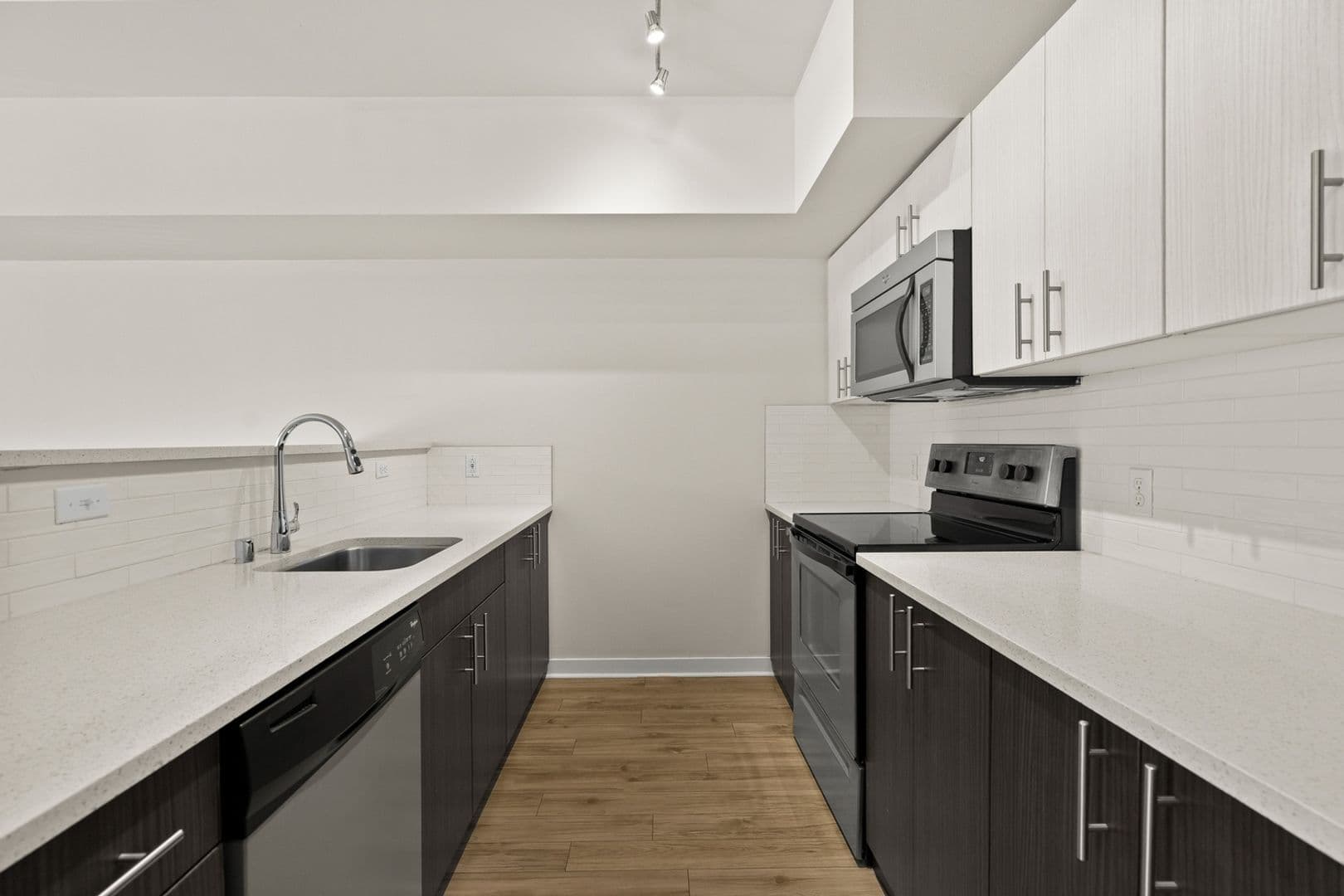 CONT Contour Apartments 8 of 18