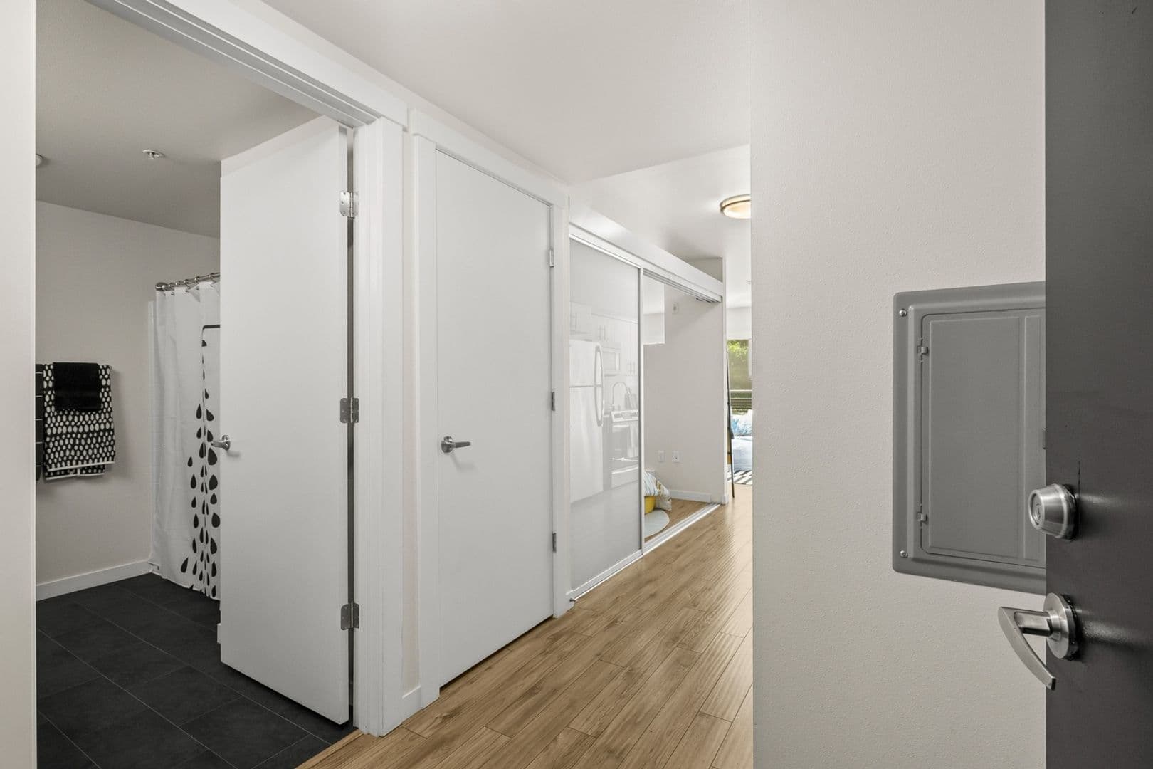 CONT Contour Apartments 10 of 13