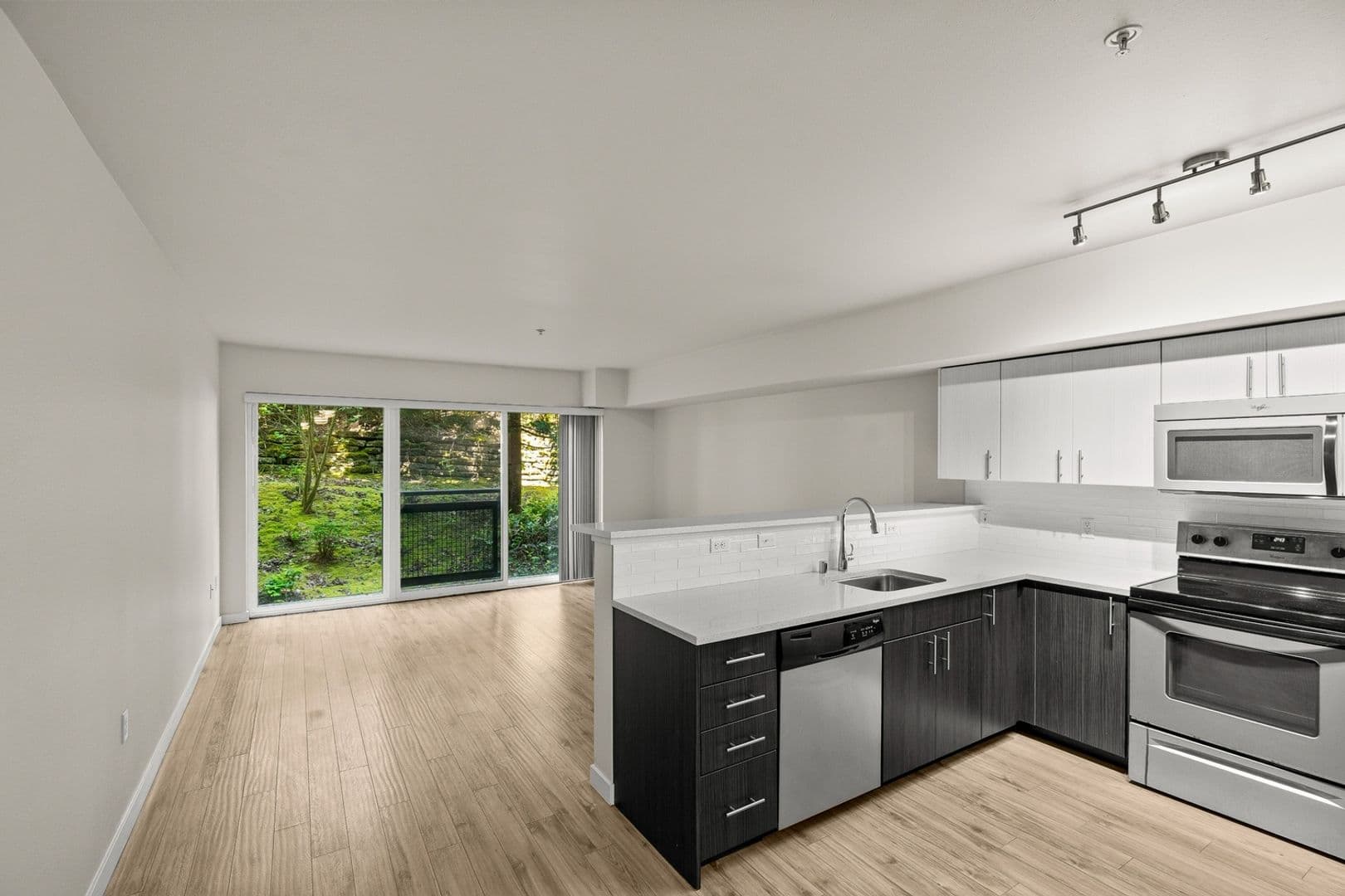 CONT Contour Apartments 1 of 15