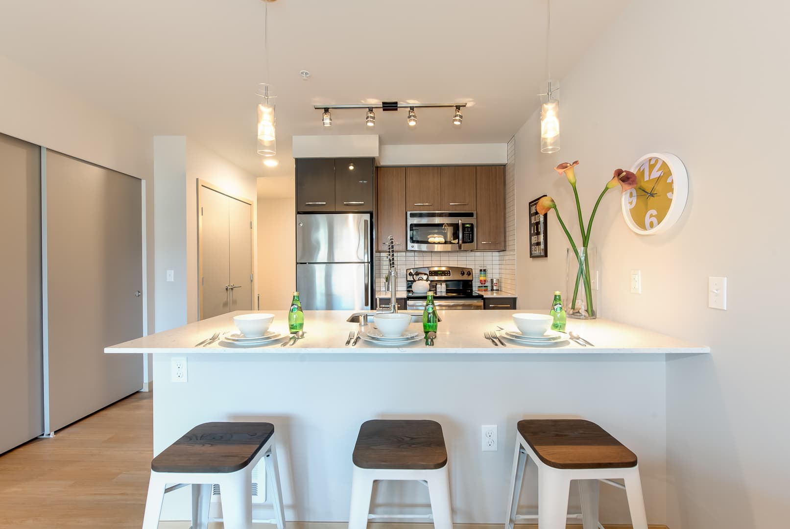 ZEP Zephyr Apartments 7 of 13