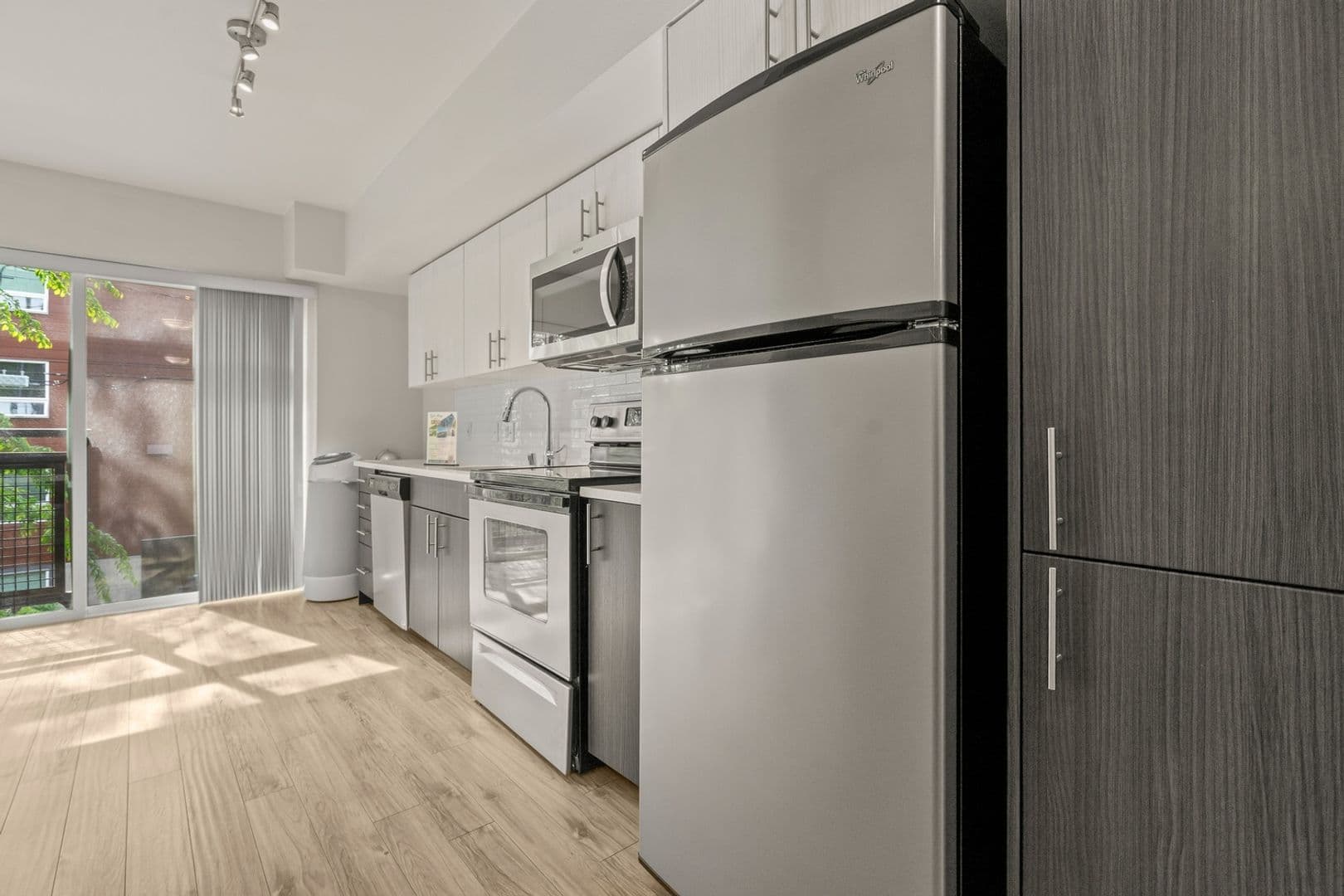 CONT Contour Apartments 7 of 12
