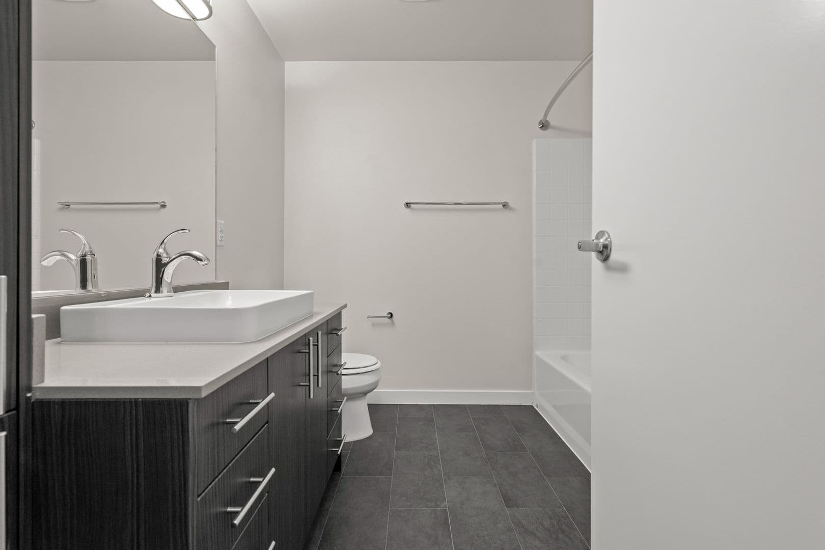 CONT Contour Apartments 2 of 12