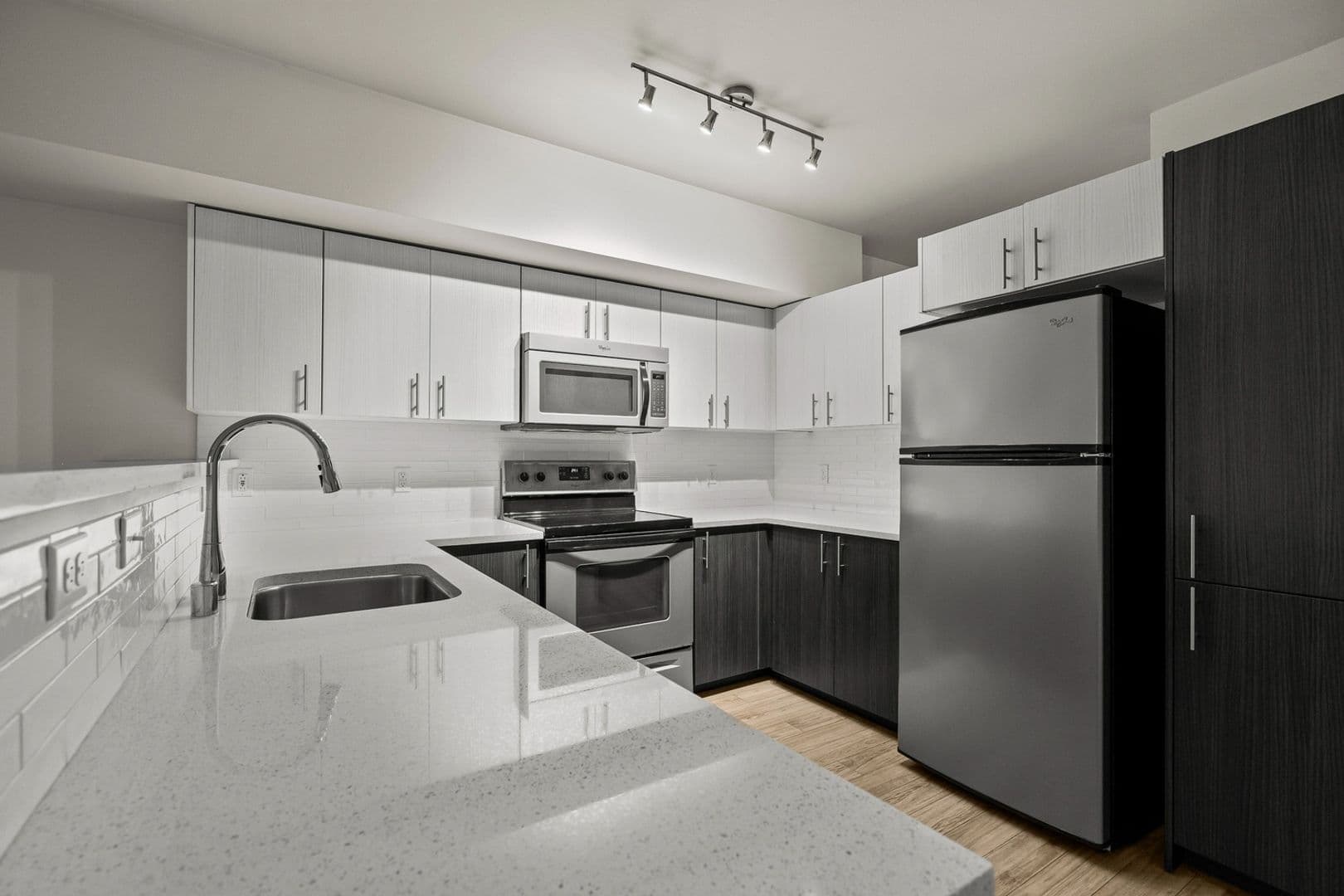 CONT Contour Apartments 6 of 15