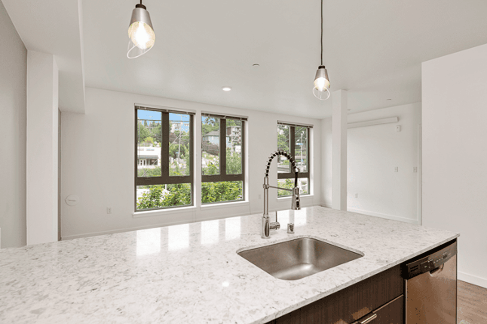 CRN Crane Interbay Apartments 5 of 12