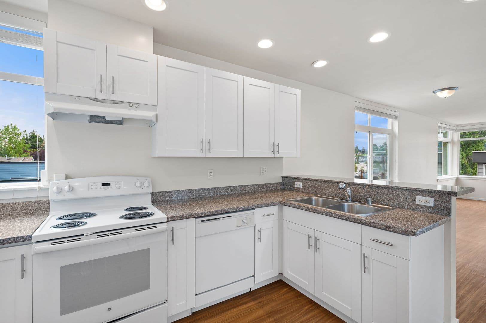 21AVE 21st Ave Townhomes 1 of 25