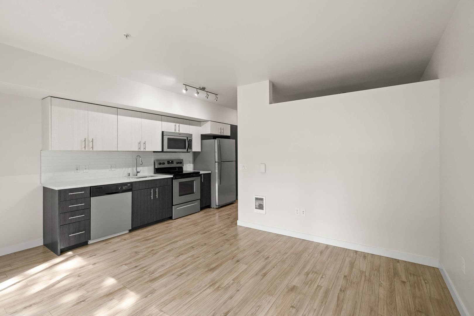 CONT Contour Apartments 2 of 14