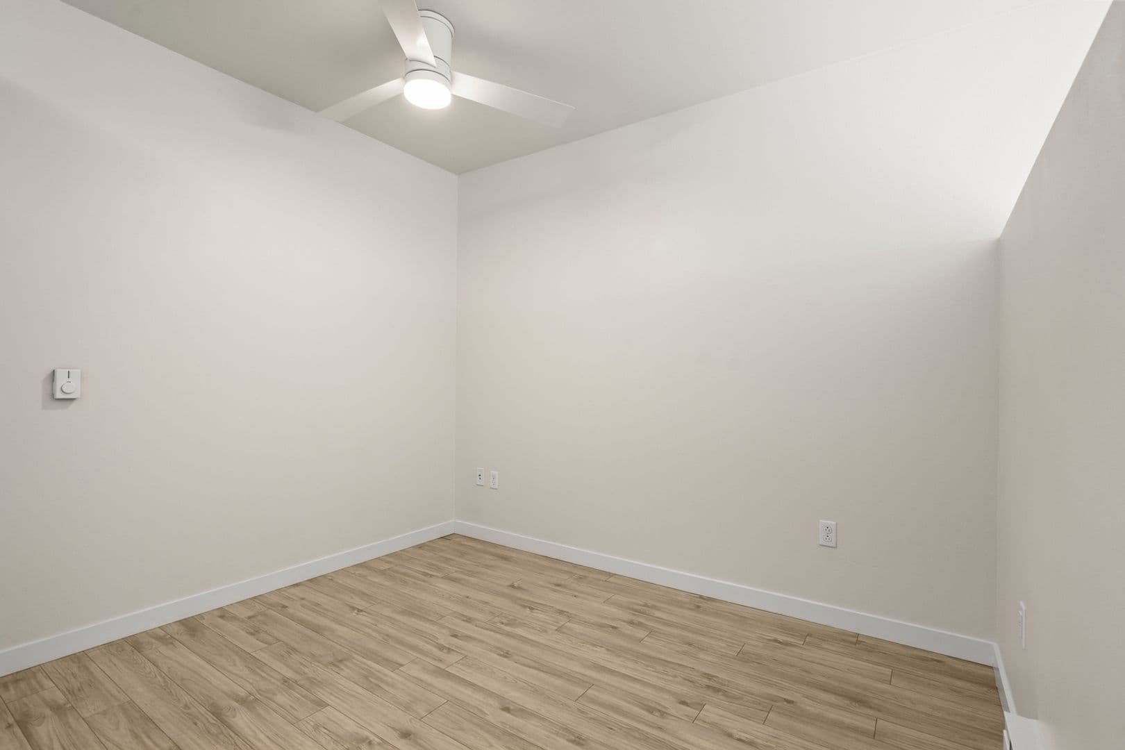 CONT Contour Apartments 6 of 12