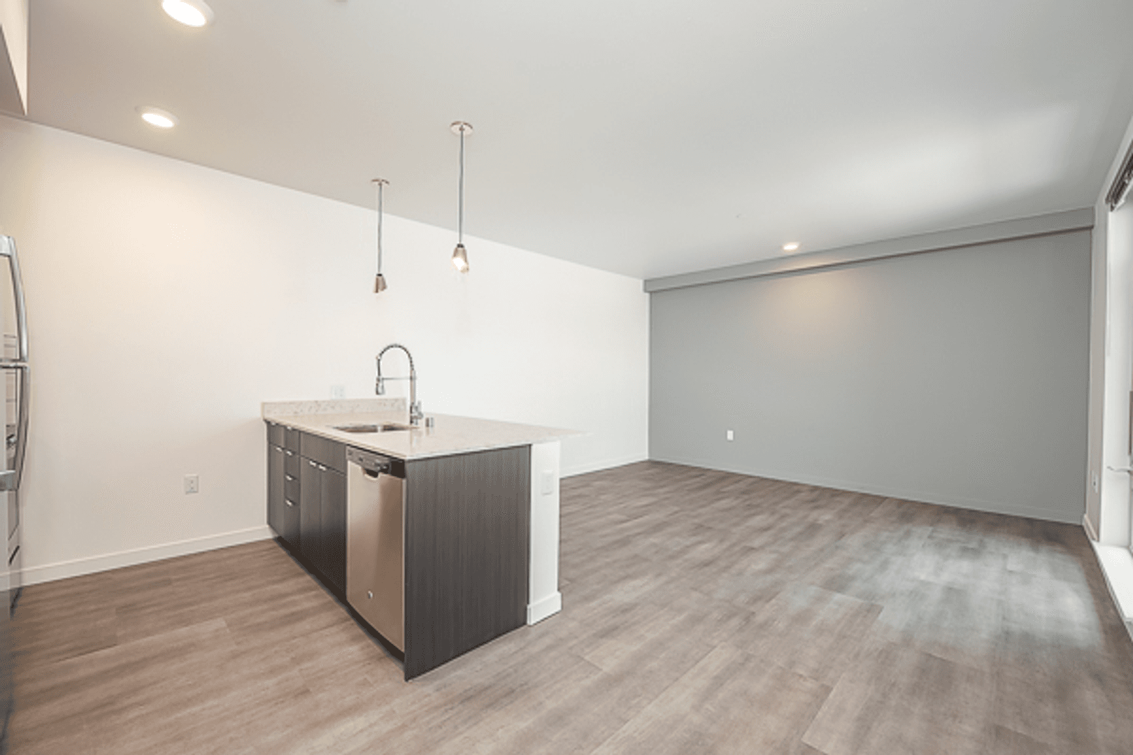 CRN Crane Interbay Apartments 2 of 7