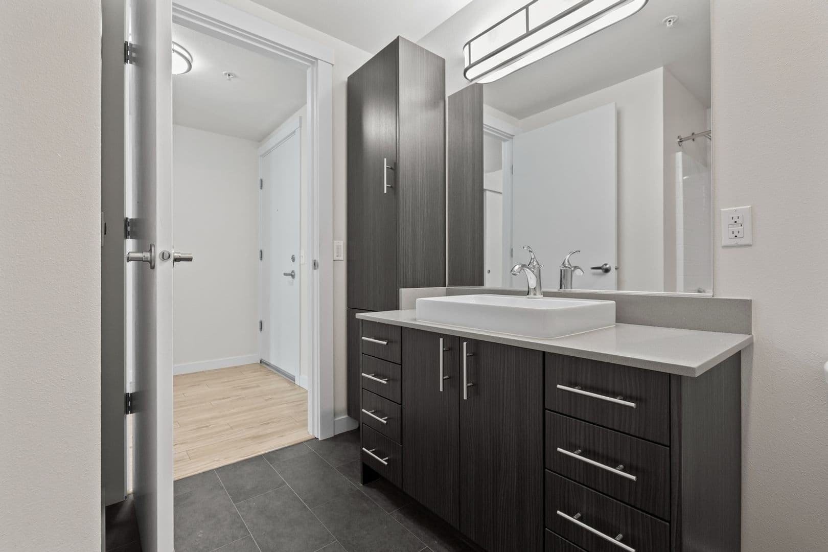 CONT Contour Apartments 5 of 11