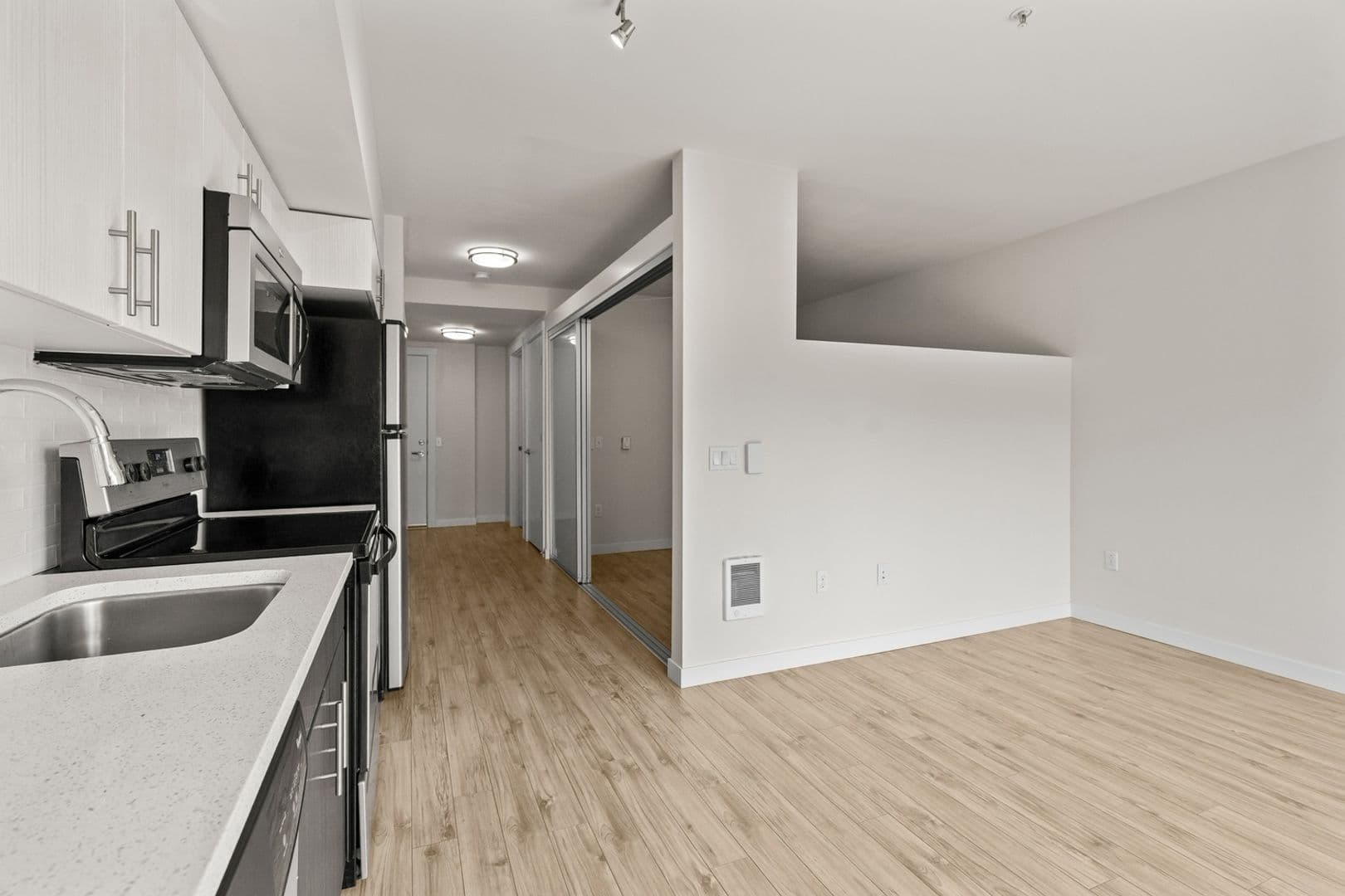 CONT Contour Apartments 11 of 11