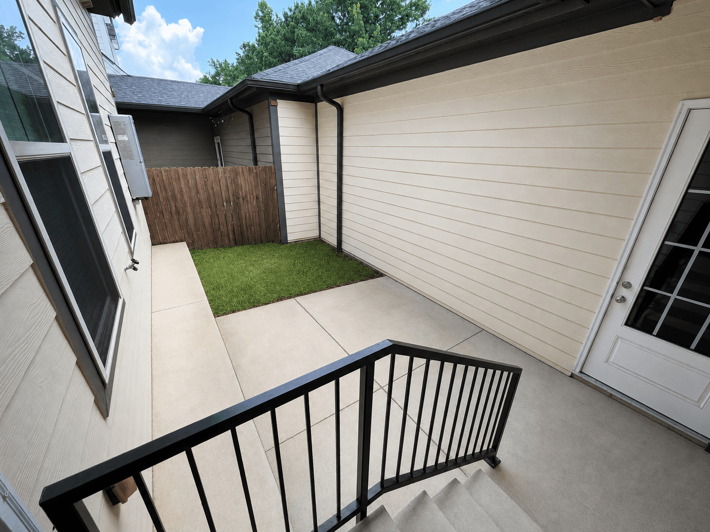 Pinnacle Park Townhomes - Family-Friendly Rentals Near UA 12 of 14