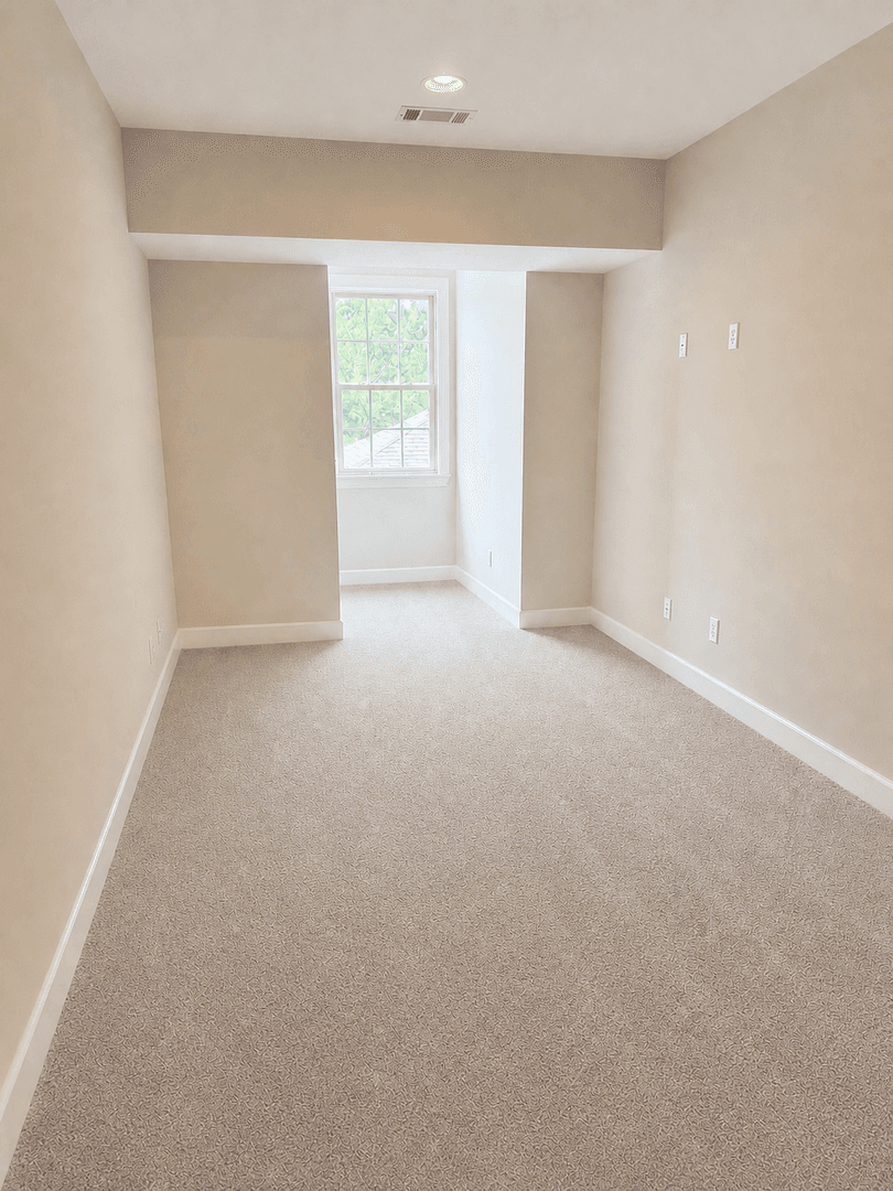 Pinnacle Park Townhomes - Family-Friendly Rentals Near UA 10 of 14