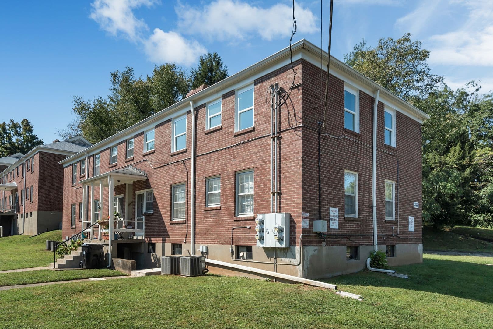 Berkshire Apartments 28 of 42
