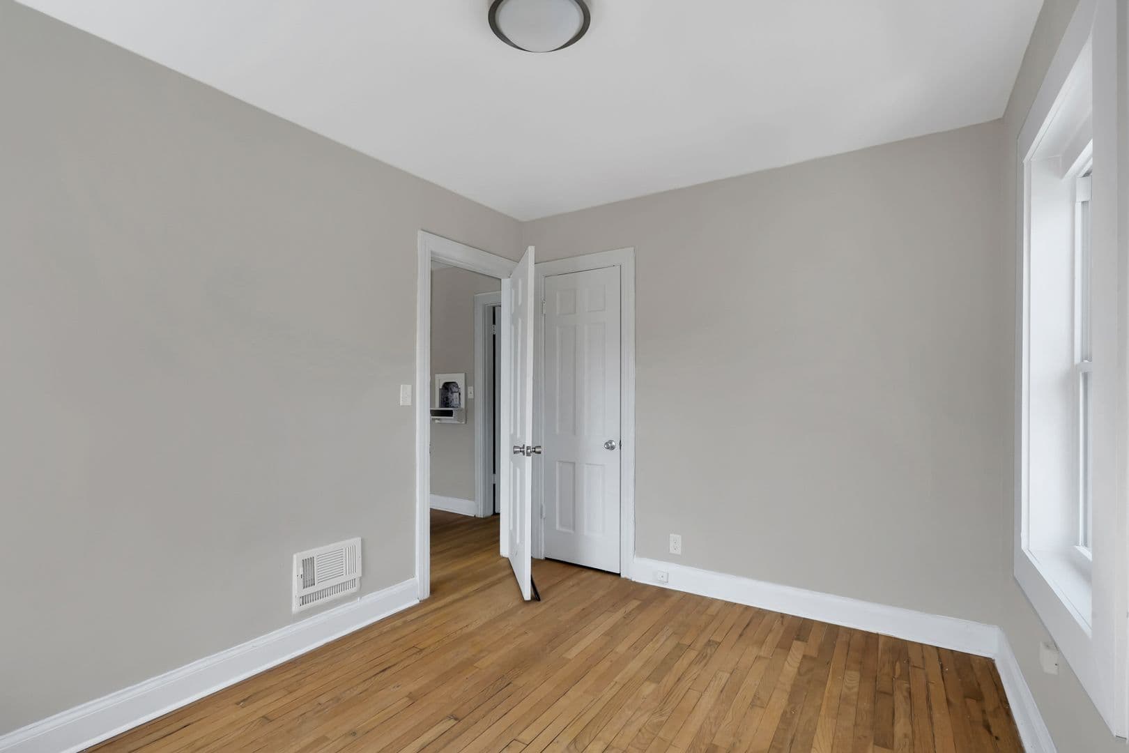 Berkshire Apartments 42 of 42