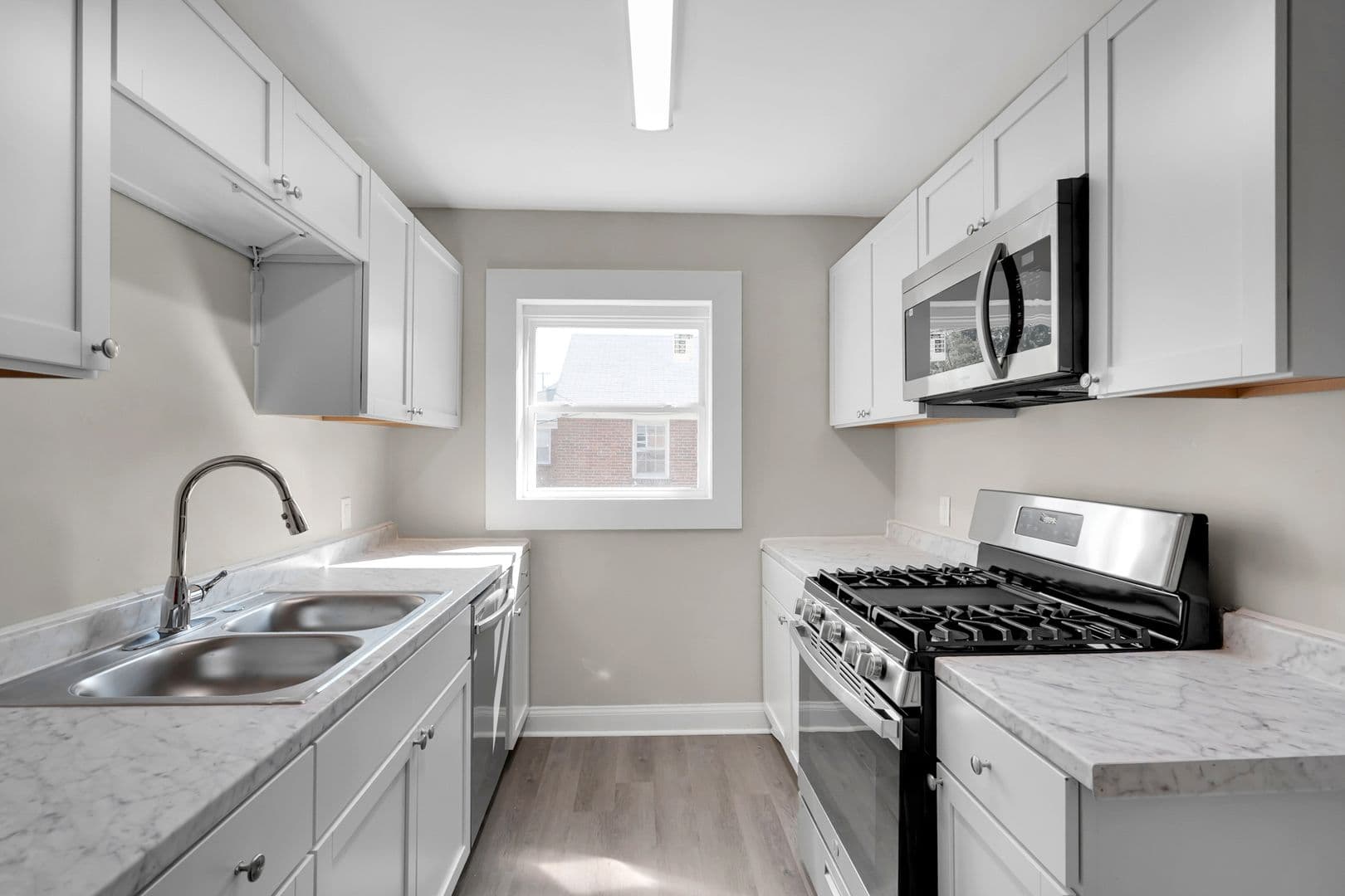 Berkshire Apartments 3 of 42