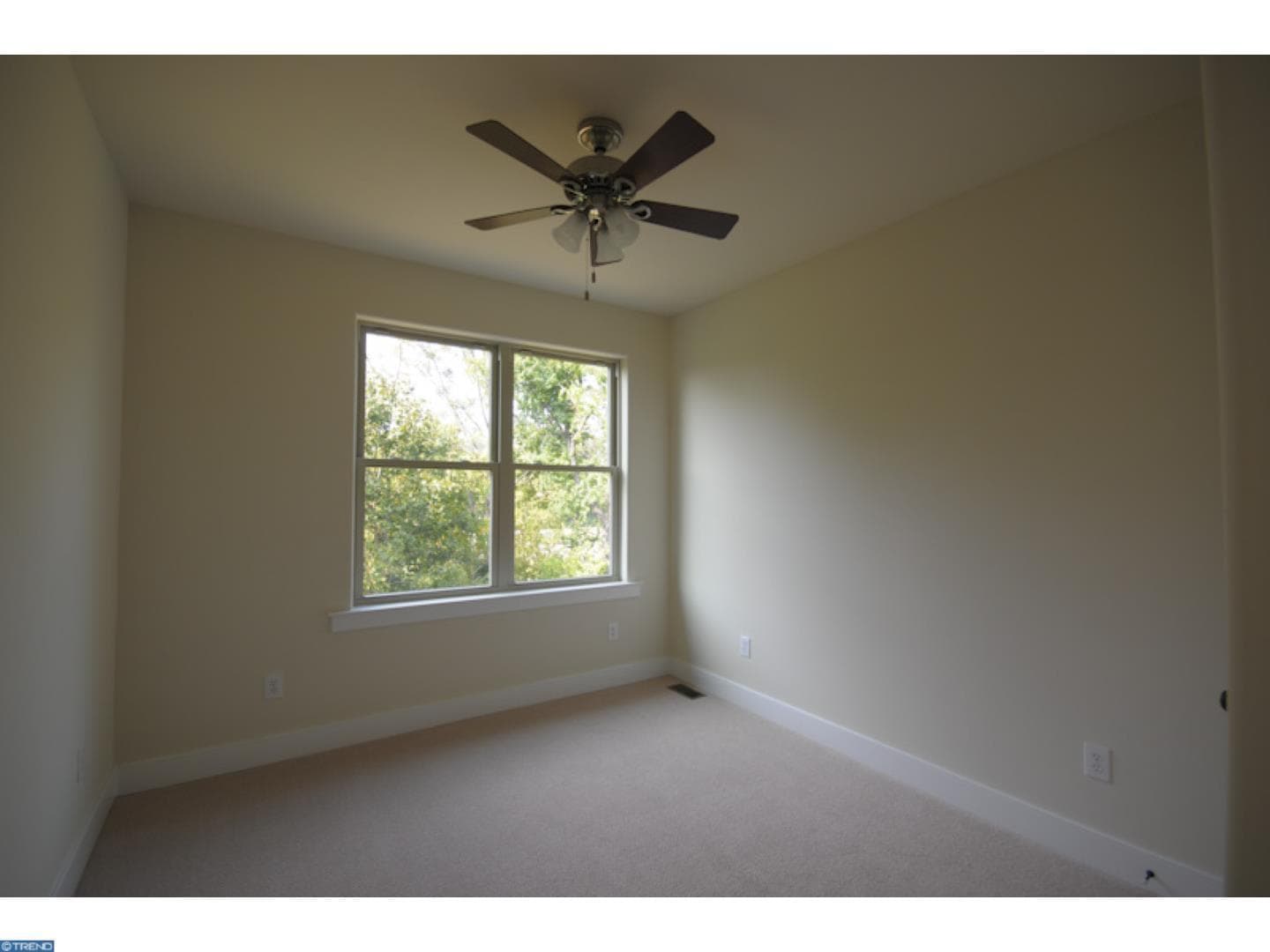 242 Krams Ave 11 of 12