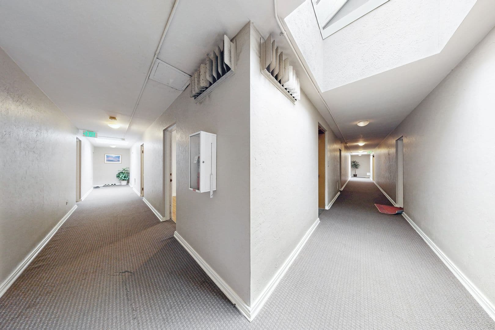 733 E 2nd Ave #304 17 of 18