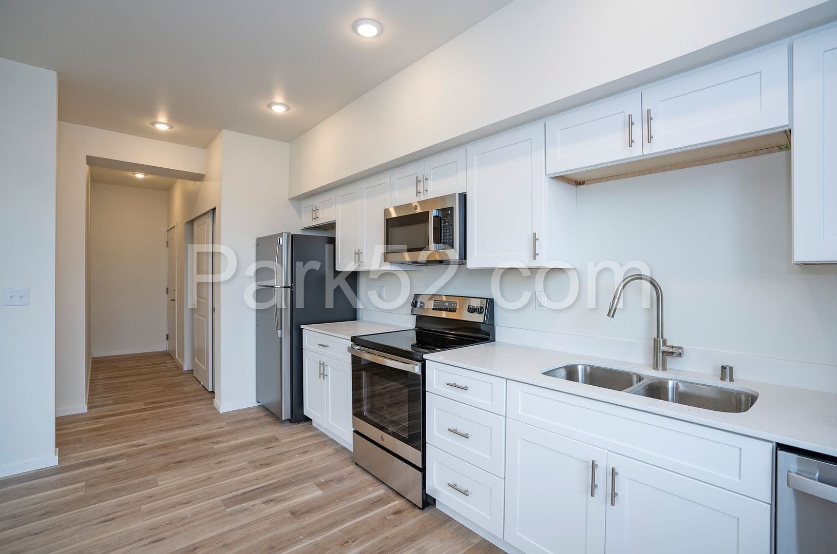 Hallie Court 7 of 19