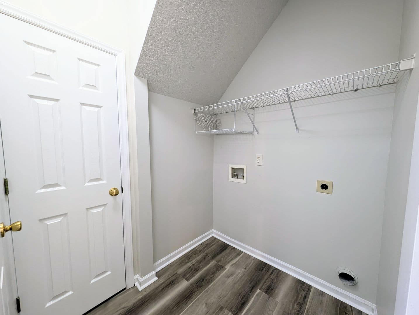220 Misty Groves Circle 8 of 24