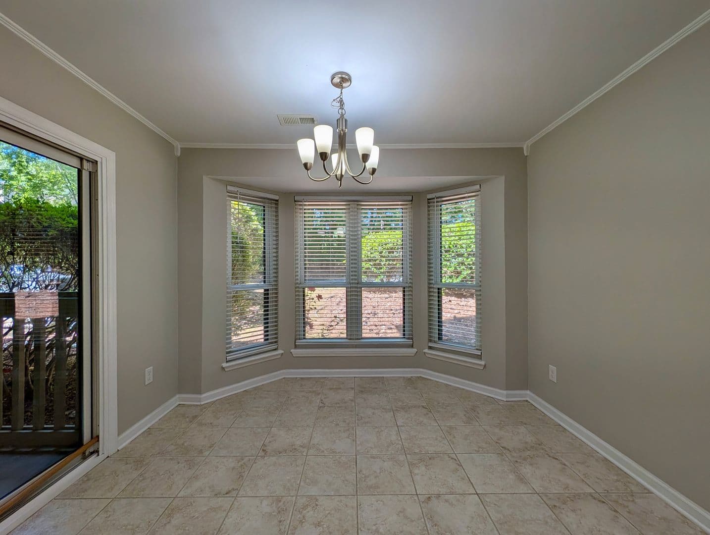 311 New Kent Place 9 of 18