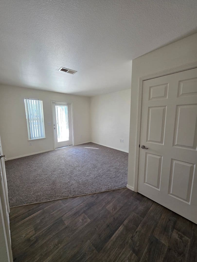 Carrington Pointe Apartments 2 of 8