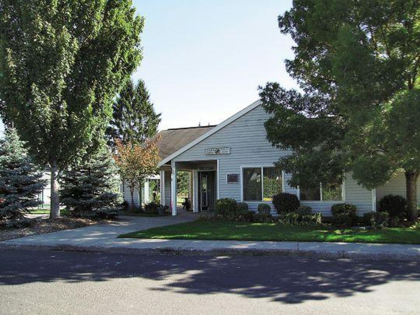 Steeple Chase Apartments, LLC 8 of 32
