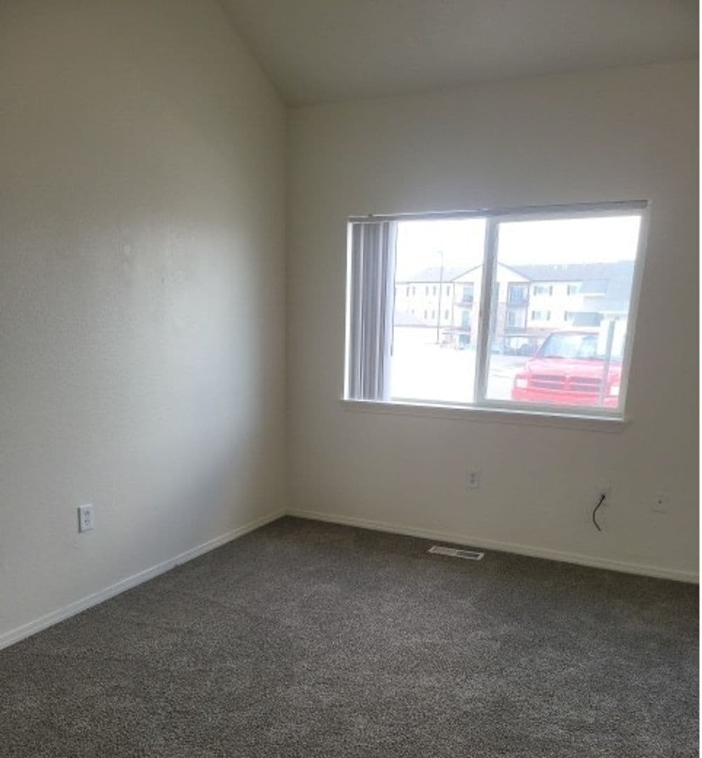 Carrington Pointe Apartments 4 of 12